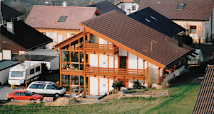 Selbstgebautes Holzhaus in Knittlingen